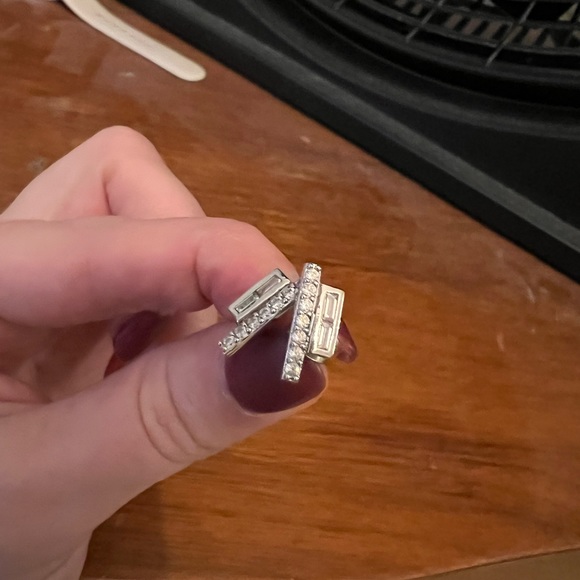 Silver and diamond stud earrings - Picture 3 of 3